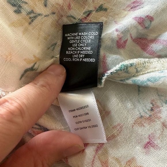 Torrid Maxi Swiss Dot Ruffle Hi-Low Skirt Cream / Floral Women’s size 4X​​ - Picture 12 of 16